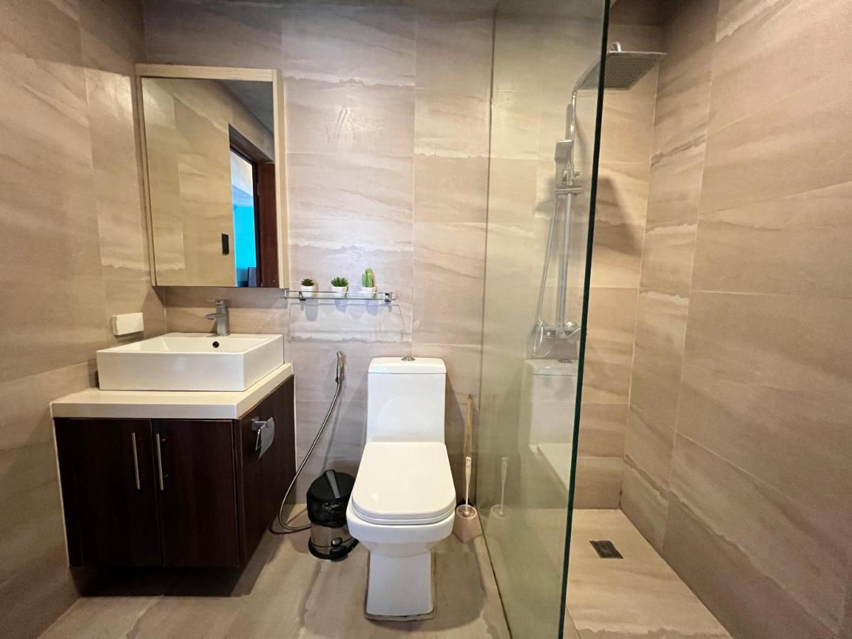 Cozy Spacious Hotel Type Condo With Ps5 Smart Tv And Wifi San Juan  Экстерьер фото